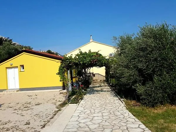 Apartman Ara-mazic